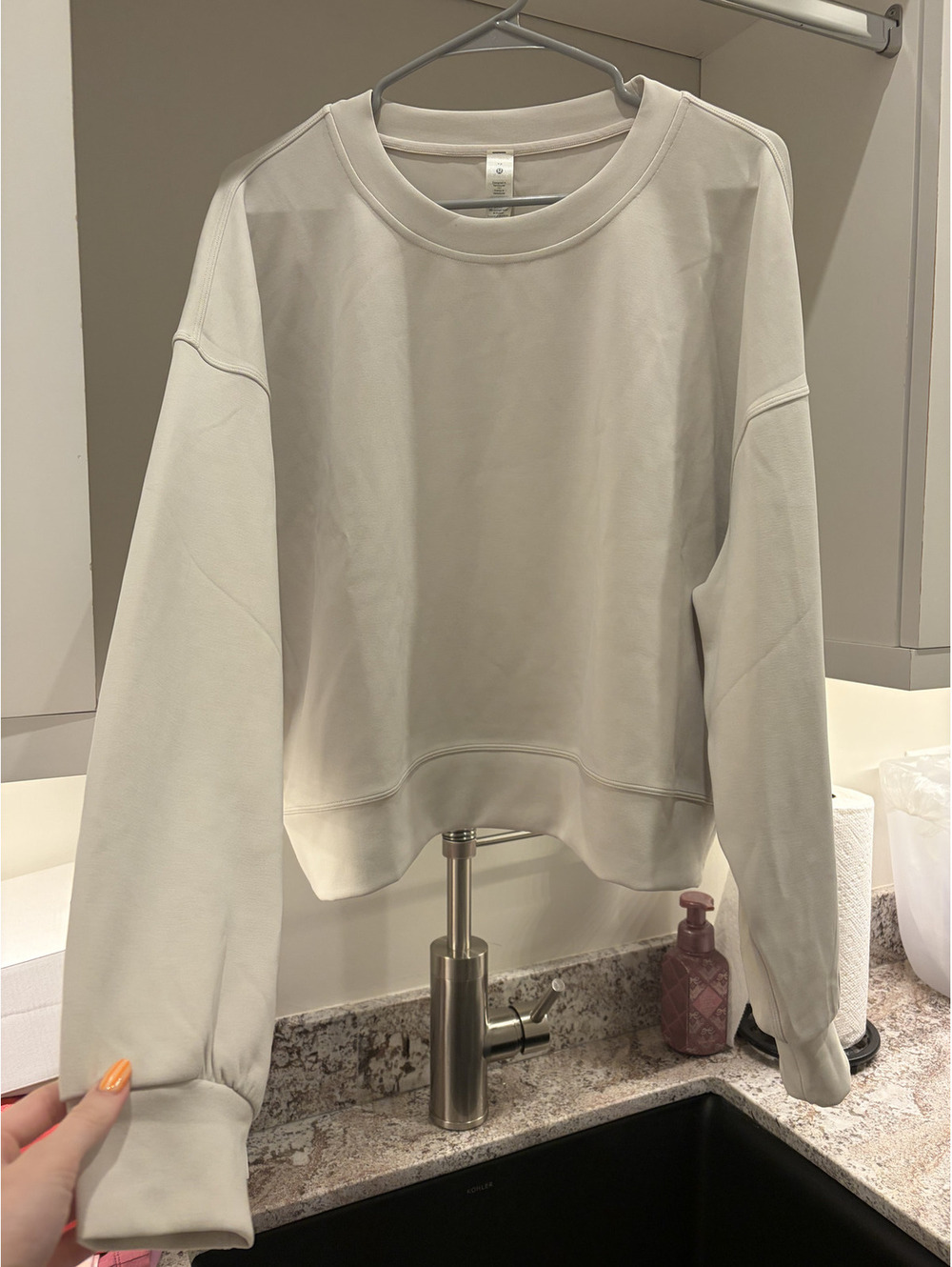 Lululemon Softstreme Sweatshirt Pullover size 12 in bone